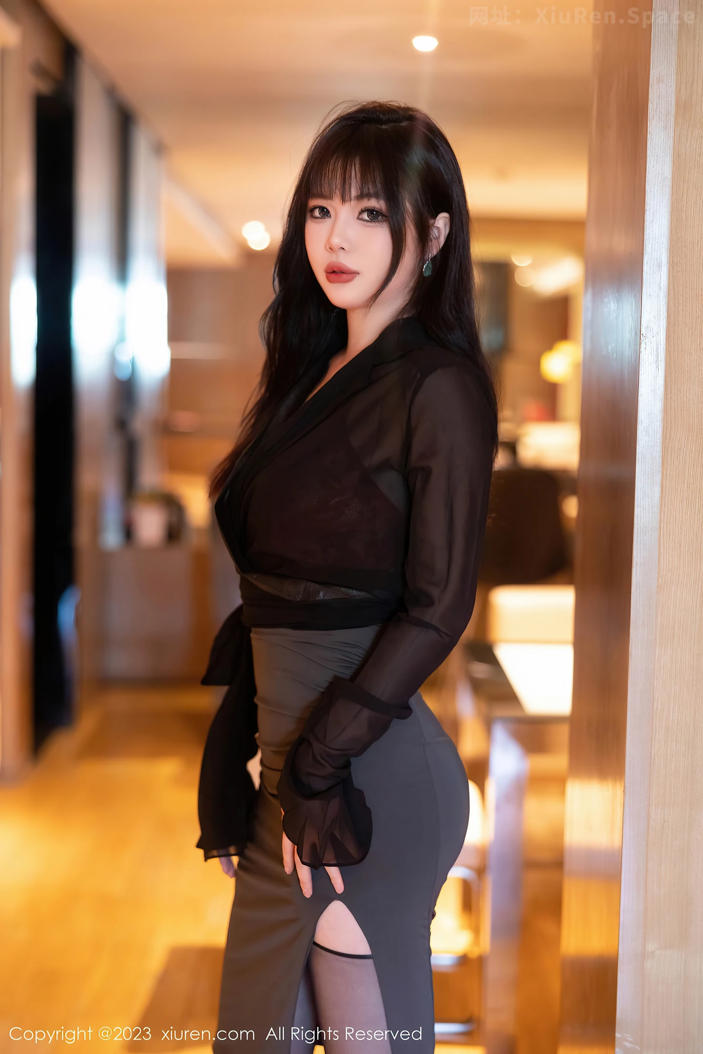 图片[3]-[XiuRen秀人网]VOL.7523 模特Arude薇薇性感红色蕾丝情趣内衣配黑丝吊袜极致魅惑写真83P-秀人网官方网站